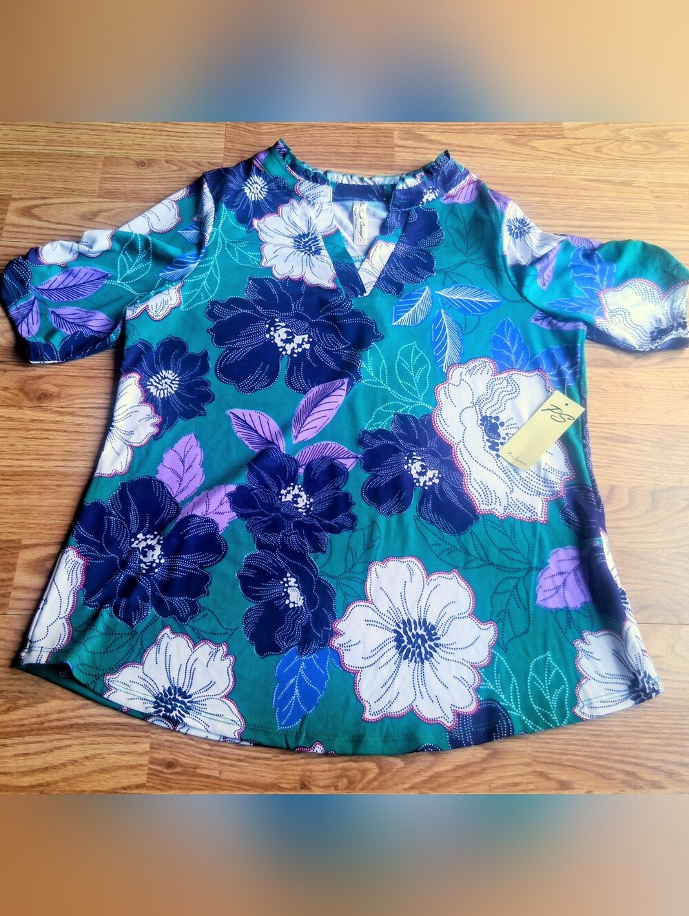 NWT Kadies Top By Per Seption, Greens, Navy Etc, Sz S